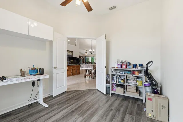 Residence photo 43
