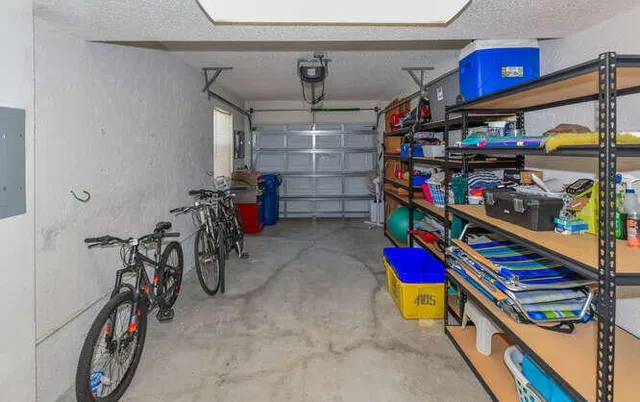 Residence photo 24