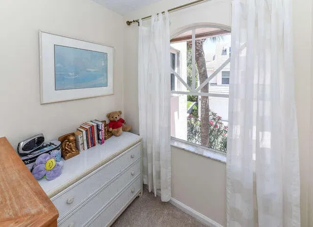 Residence photo 26