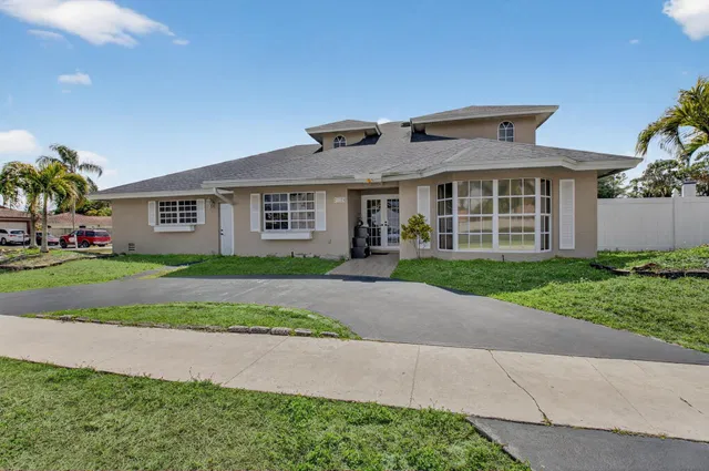  Residence photo 4