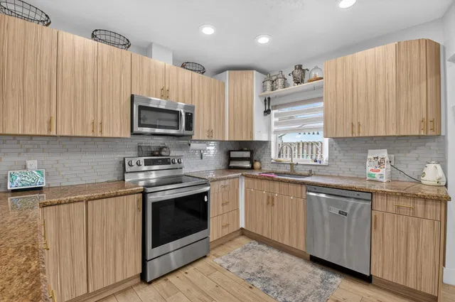  Residence photo 18