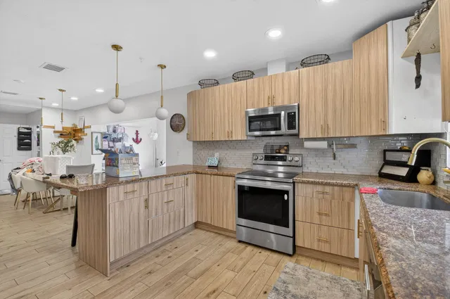  Residence photo 19
