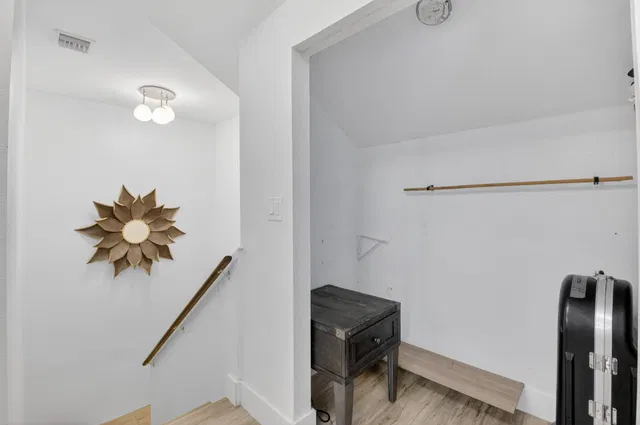 Residence photo 47