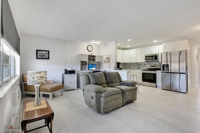 Residence photo 6