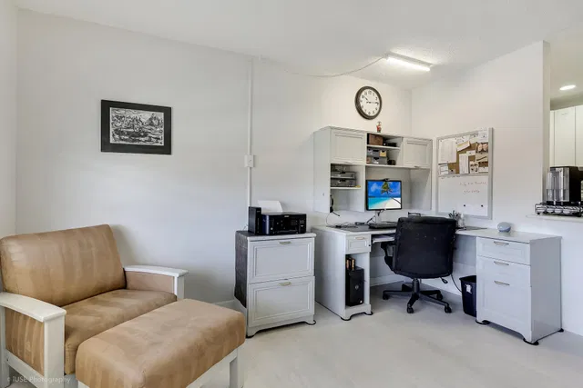 Residence photo 8