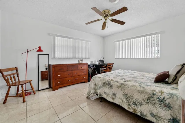 Residence photo 10