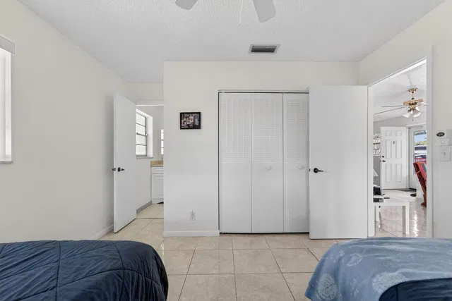 Residence photo 16