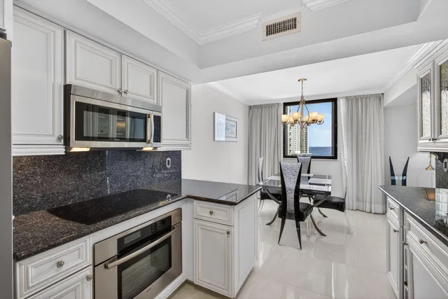 Eastpointe Singer Island Unit 12e photo 15