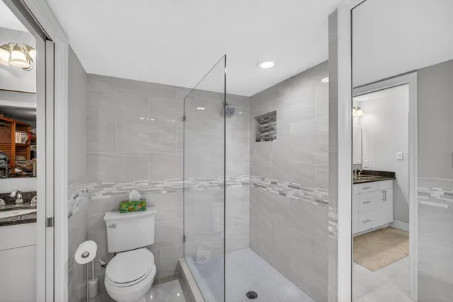 Eastpointe Singer Island Unit 12e photo 32