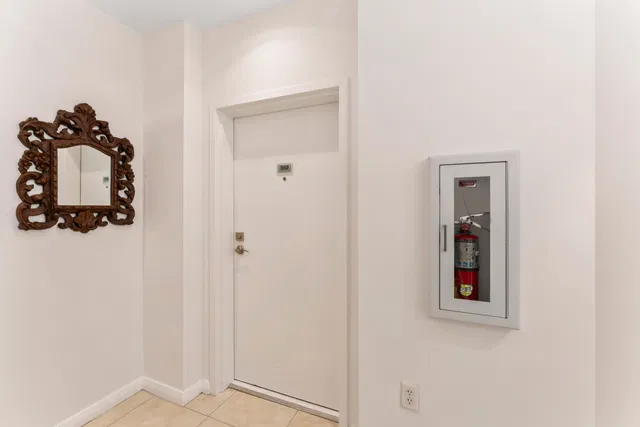 Villa Lofts Unit 302 photo 5