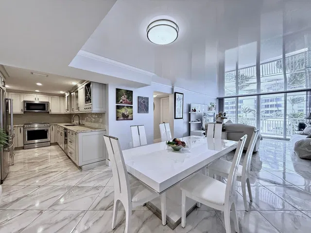 Barclay Condo Unit 305 photo 10
