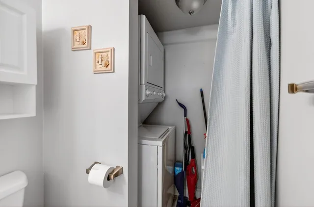  Unit C photo 32