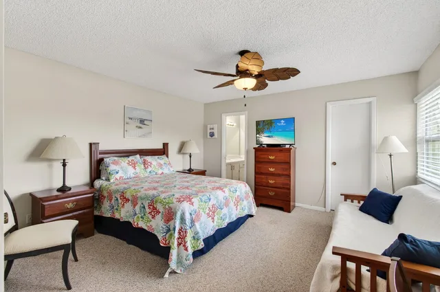  Unit C photo 33