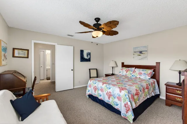  Unit C photo 36