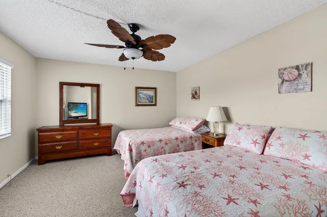  Unit C photo 42
