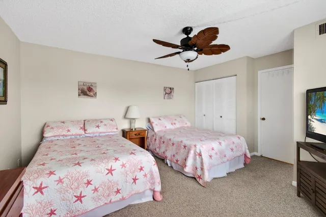  Unit C photo 44
