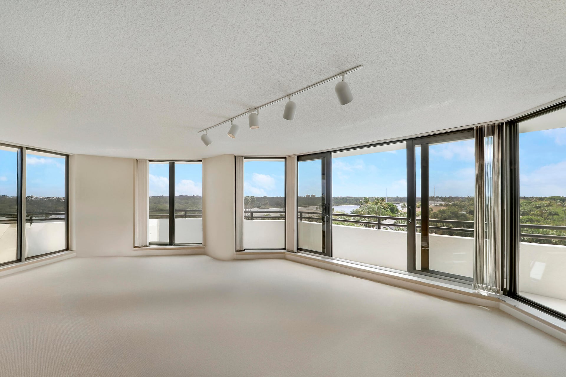 Jonathan's Landing Jupiter FL Unit 604 photo 12