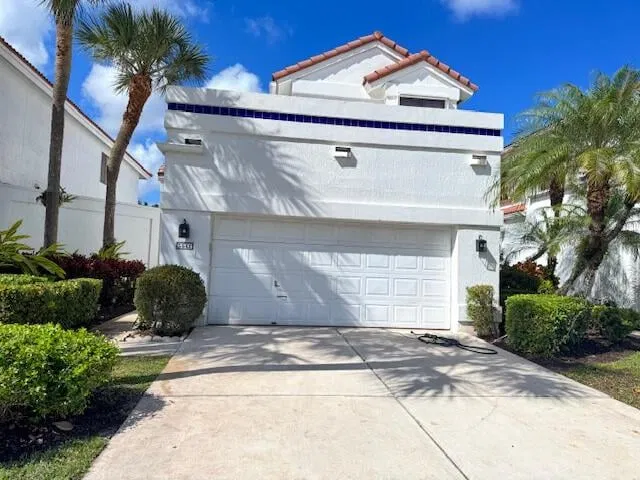 Residence photo 3