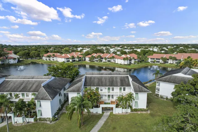 PGA National Palm Beach Gardens Unit 179 photo 2