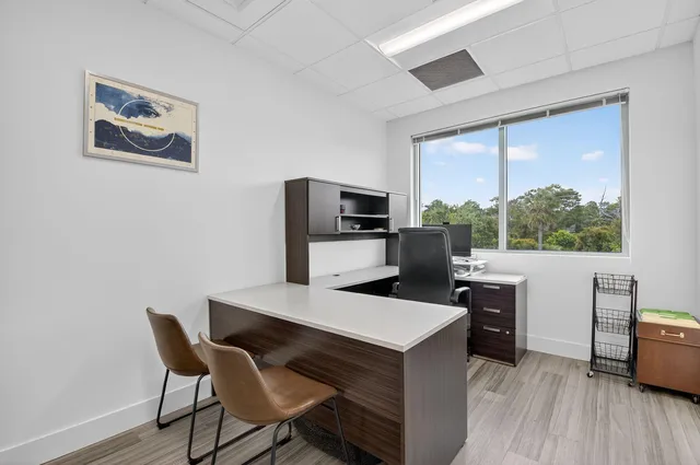 Unit 3211 photo 11