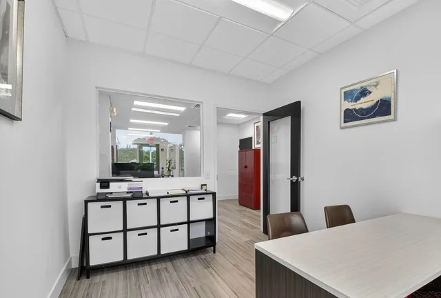 Unit 3211 photo 12
