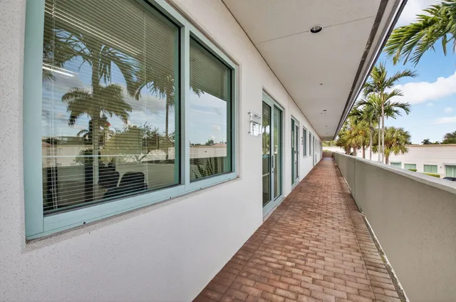 Unit 3211 photo 14