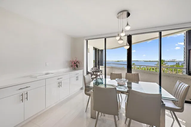 Singer Island Unit 5b photo 17