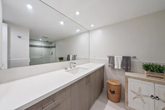 Singer Island Unit 5b photo 22