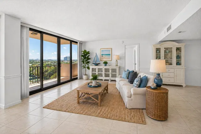 Singer Island Unit 2-804 photo 3