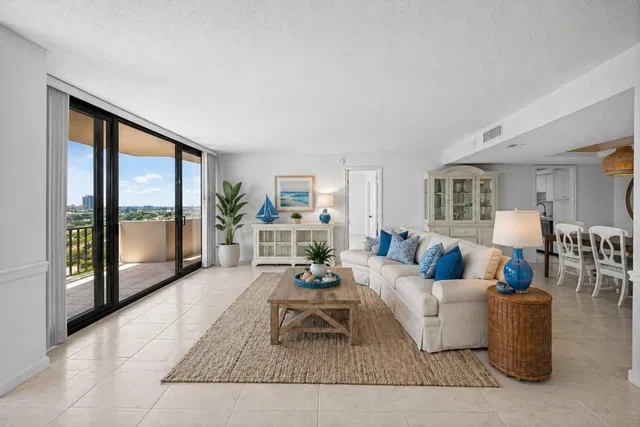 Singer Island Unit 2-804 photo 4