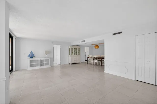 Singer Island Unit 2-804 photo 22