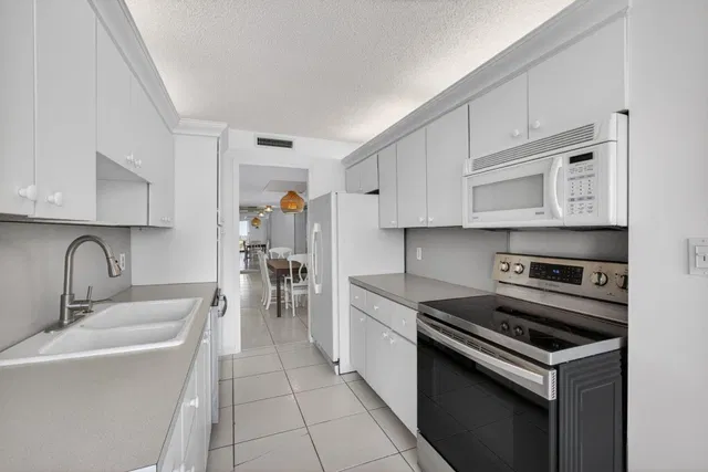 Singer Island Unit 2-804 photo 24