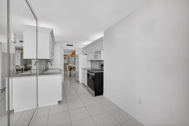 Singer Island Unit 2-804 photo 28