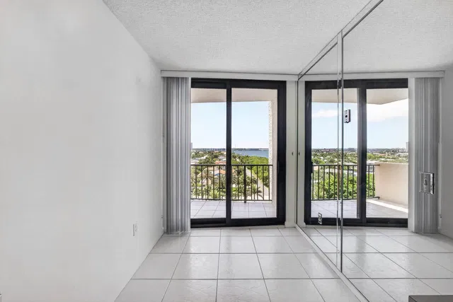 Singer Island Unit 2-804 photo 29