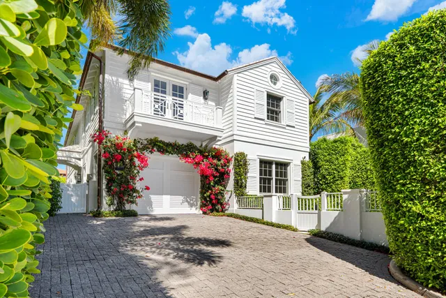 449 Australian Avenue