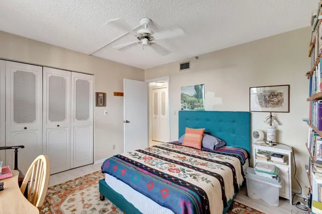 Unit 402 photo 21
