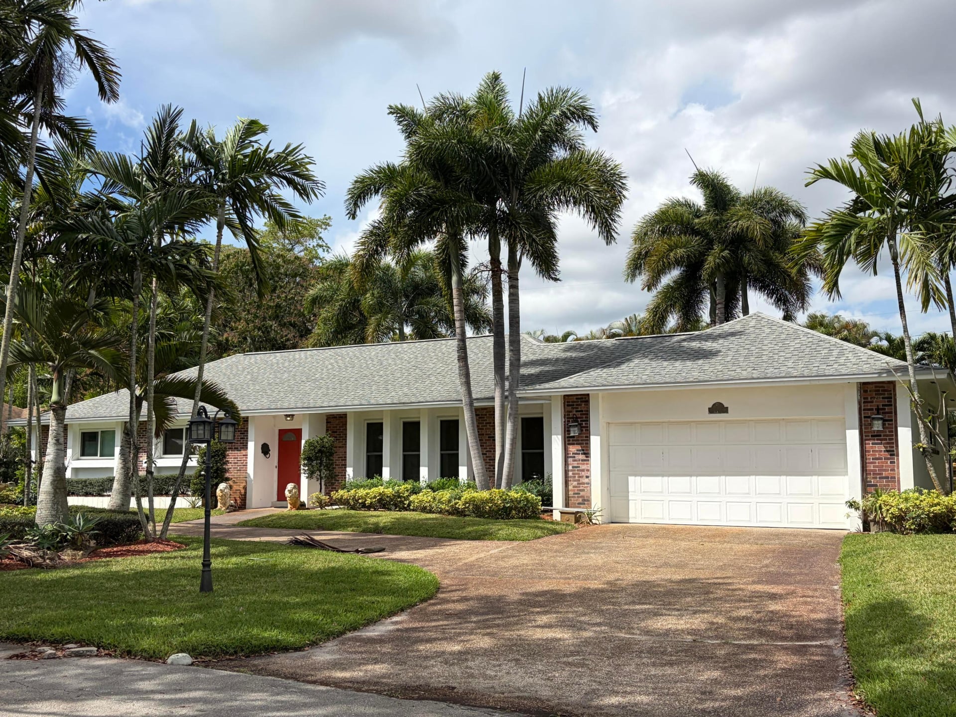 Residence photo 3