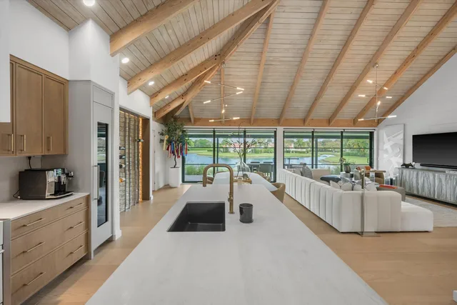Pebblewood Residence photo 7