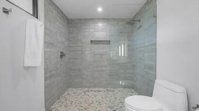 Pebblewood Residence photo 33
