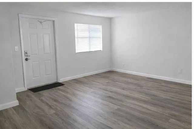 Residence photo 6