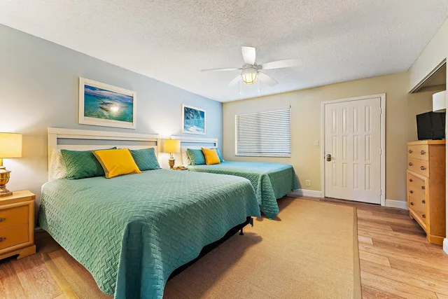 Unit A105 photo 29