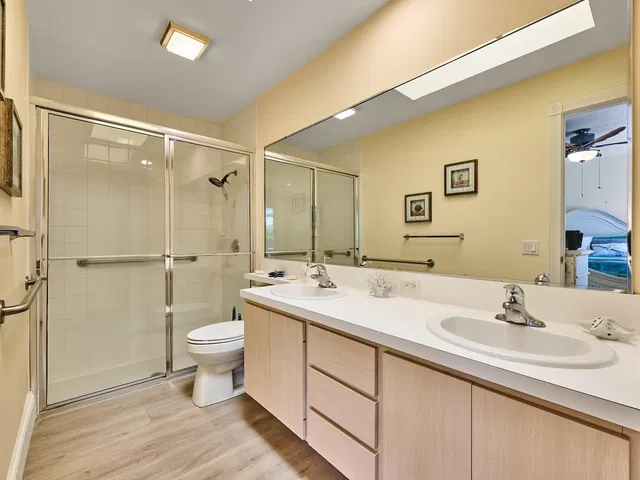 Residence photo 18