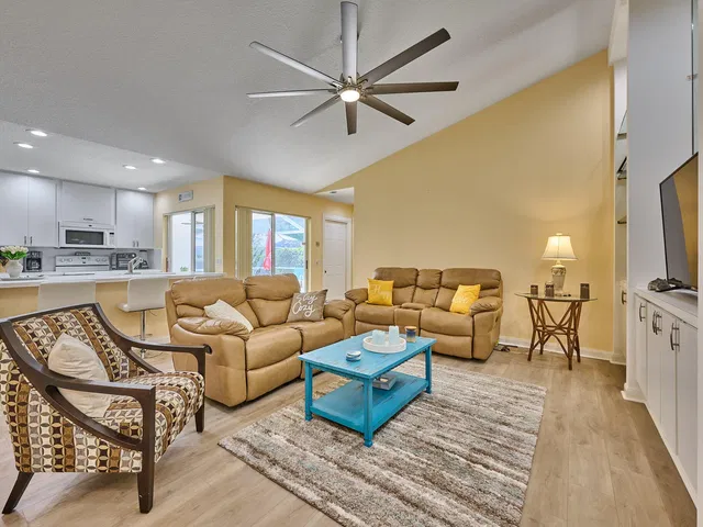 Residence photo 23