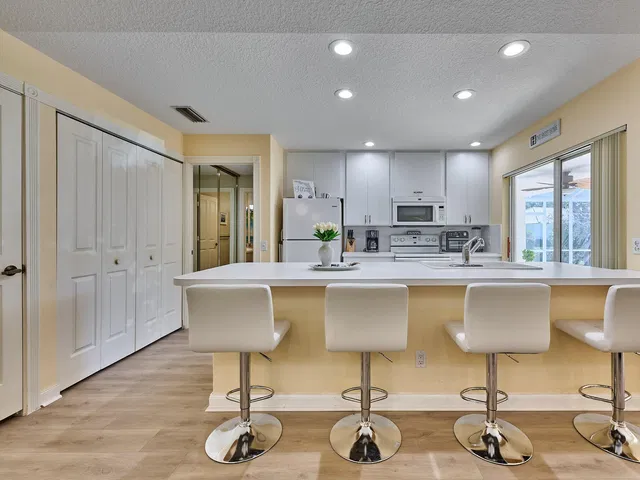 Residence photo 30