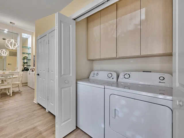Residence photo 37