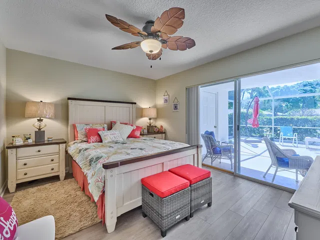Residence photo 41