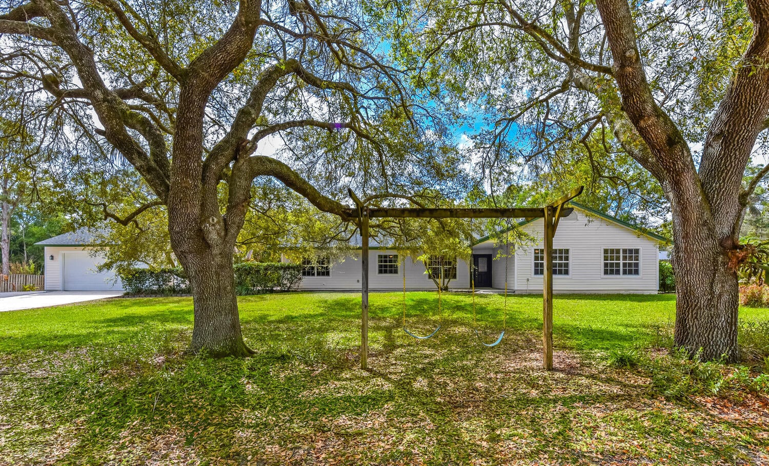 Residence photo 2