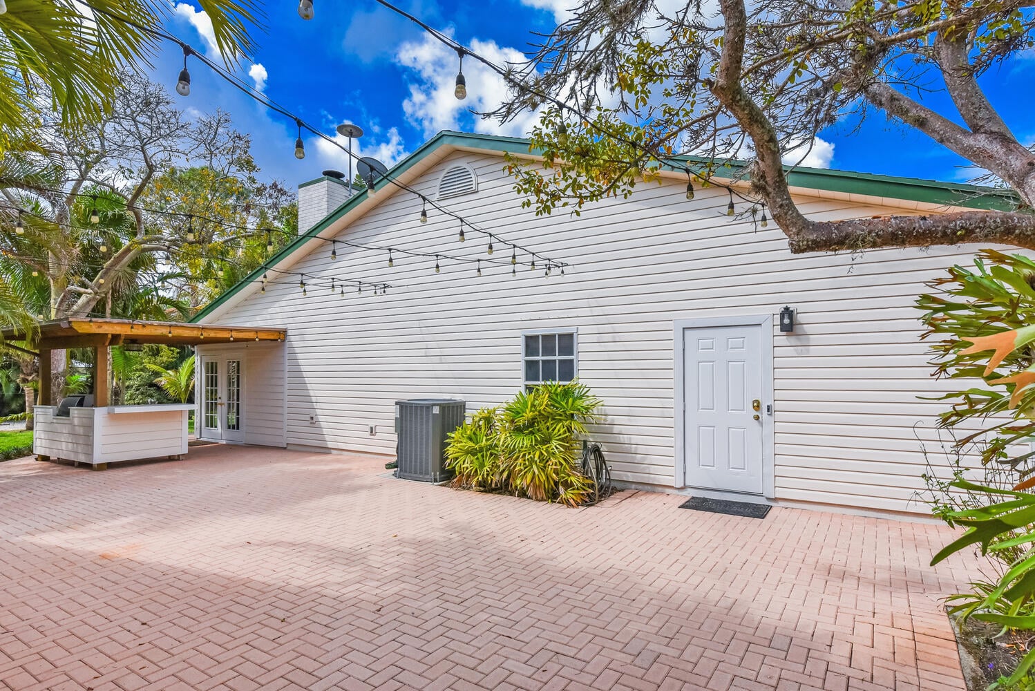 Residence photo 4