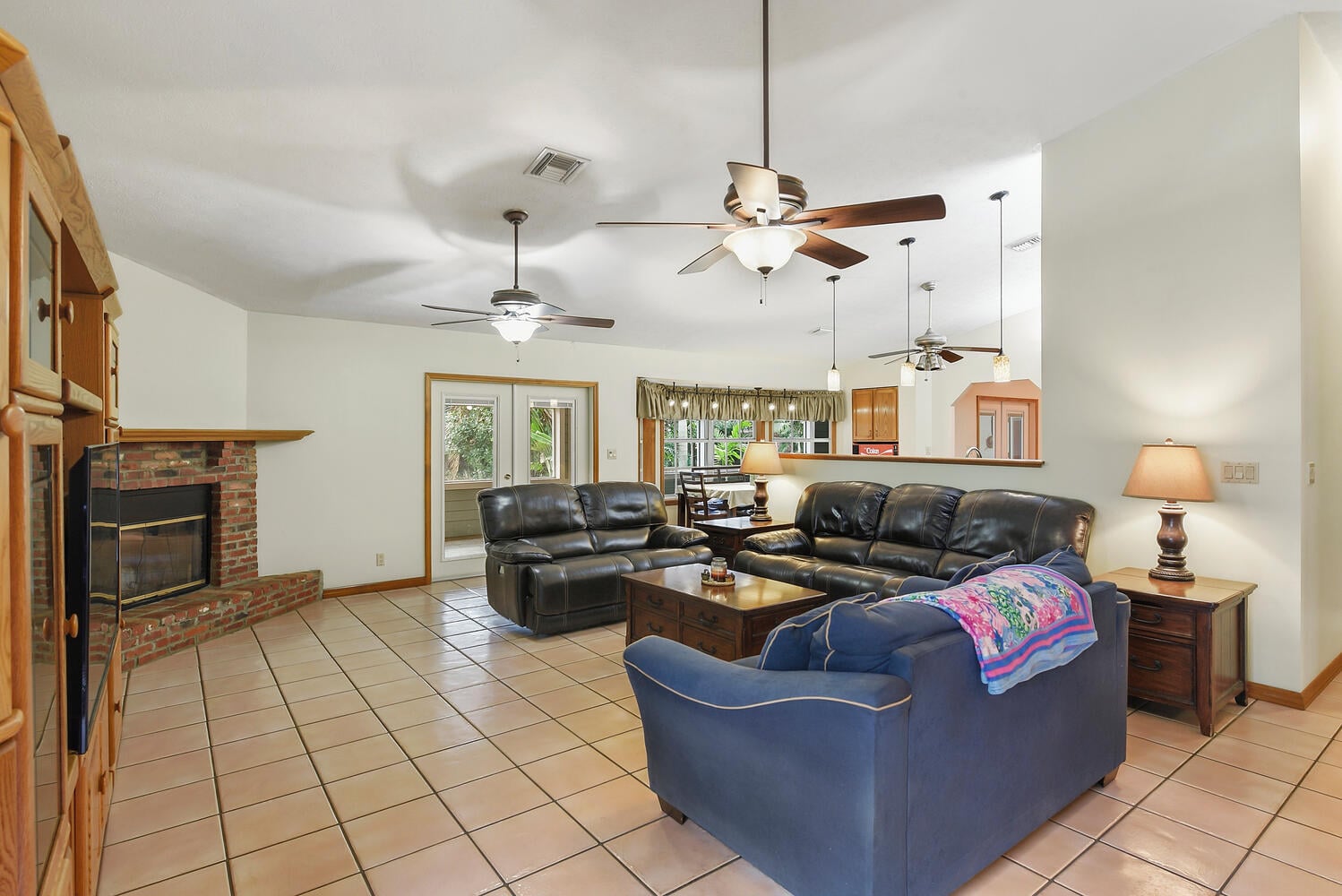 Residence photo 17