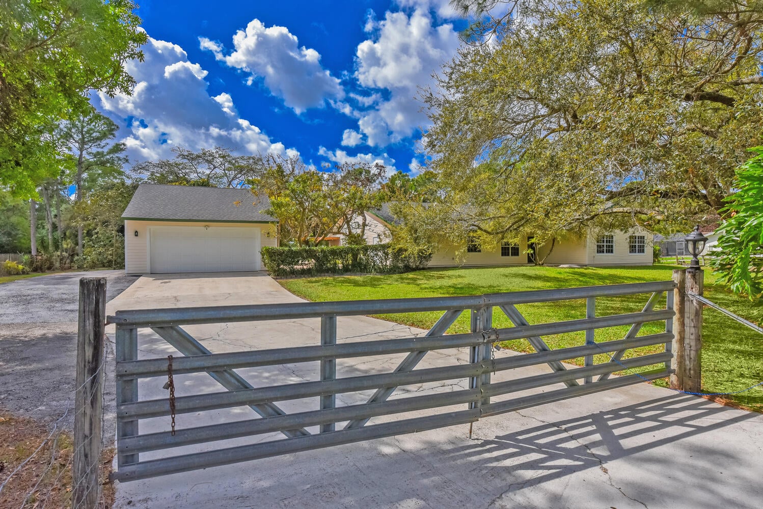 Residence photo 48
